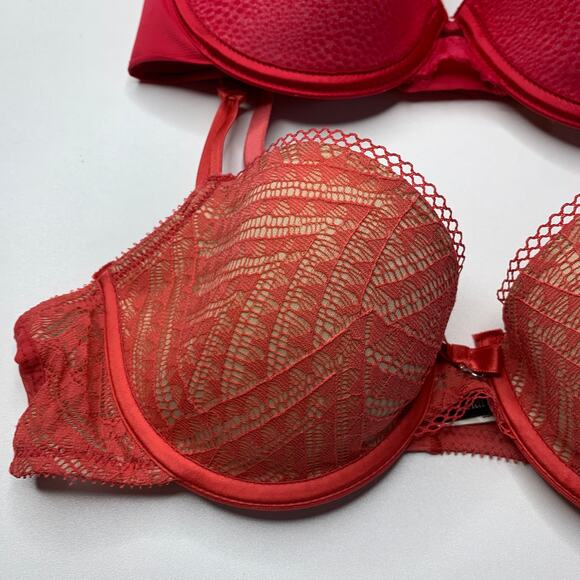 Chantelle Lot of 2 Pink T-Shirt Underwire Demi Bras Size 32C - Picture 3 of 10